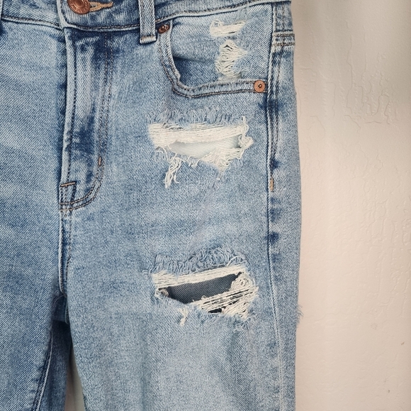 AEO American Eagle High Rise Distressed Skinny Mom Jean Size 00 - Picture 7 of 13
